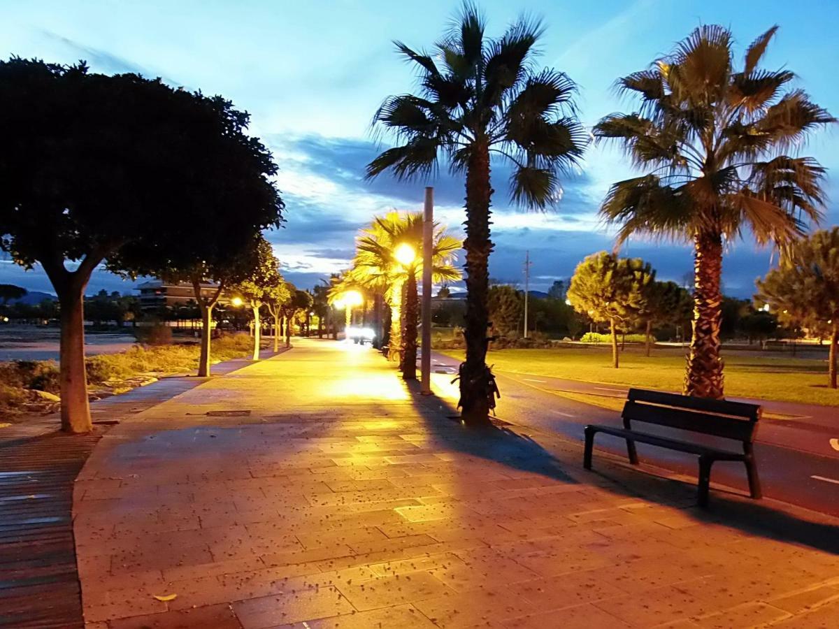 Cozzy Flat In A Quiet And Nice Area / Acogedor Apartamento En Zona Tranquila Y Agradable Cambrils Exteriör bild